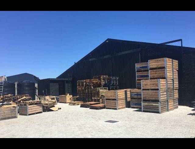 1,822M² WAREHOUSE RENTED IN EPPING INDUSTRIAL